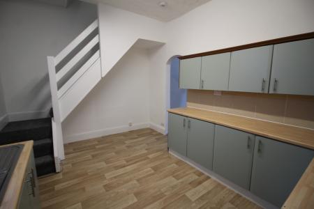 2 bedroom Terraced House to let in Rochdale Road, Shaw, OL2