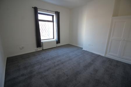 2 bedroom Terraced House to let in Rochdale Road, Shaw, OL2