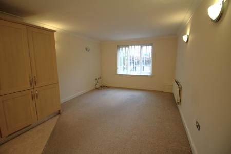 2 bedroom Apartment to let in Orchard Court, Bury, BL9