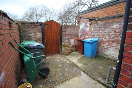 2 bedroom Terraced House to let in Mattison Street, Manchester, M11