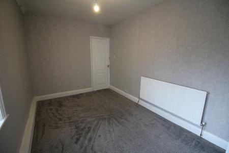 2 bedroom End of terrace house to let in Ashwood Avenue, Ramsbottom, BL0