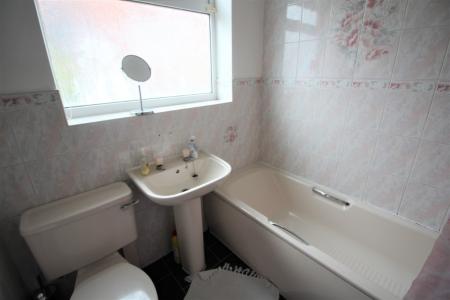 2 bedroom Semi-detached bungalow for sale in Crossdale Road, Bolton, BL2