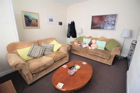 2 bedroom Terraced House for sale in Dumers Lane, Radcliffe, M26