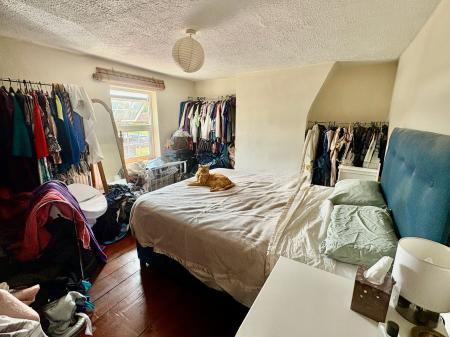 2 bedroom End of terrace house for sale in New Road, Huntingdon, PE16