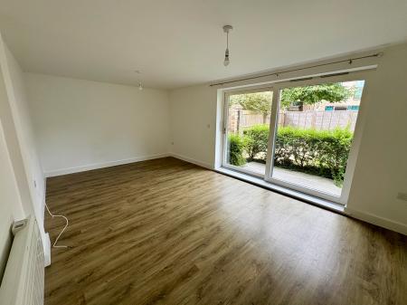 3 bedroom Flat for sale in Springfield Road, Cambridge, Cambridge, CB4