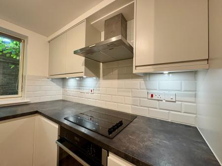 3 bedroom Flat for sale in Springfield Road, Cambridge, Cambridge, CB4