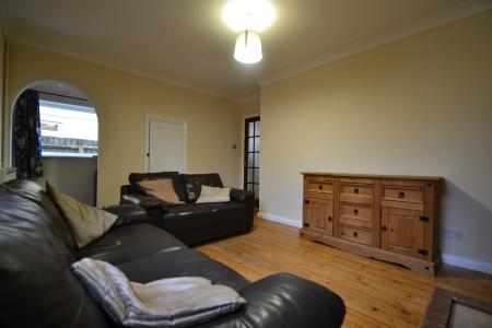 4 bedroom Semi-detached house to let in Oak Tree Avenue, Chesterton, Cambridge, CB4