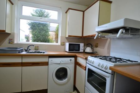 4 bedroom Semi-detached house to let in Oak Tree Avenue, Chesterton, Cambridge, CB4