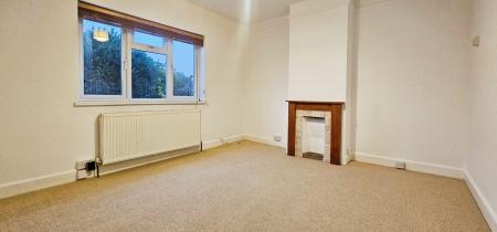 2 bedroom Semi-detached house to let in Green End Road, Cambridge, CB4