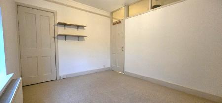 2 bedroom Semi-detached house to let in Green End Road, Cambridge, CB4