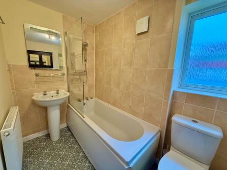 2 bedroom Flat for sale in Sweetpea Way, Orchard Park, Cambridge, CB4