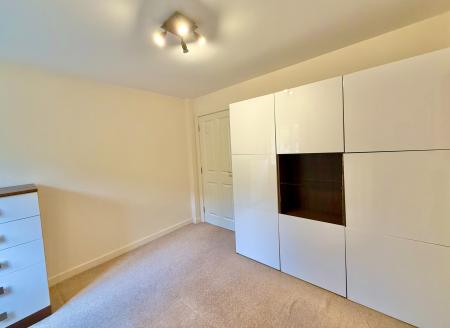 2 bedroom Flat for sale in Sweetpea Way, Orchard Park, Cambridge, CB4