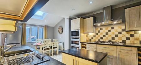 1 bedroom Flat to let in High Street, Cambridge, CB22