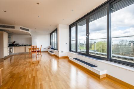 2 bedroom Flat to let in Riverside, Cambridge, CB5