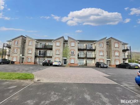 1 bedroom Flat for sale in Heol Gruffydd, Rhydyfelin, Pontypridd, CF37