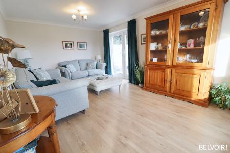 4 bedroom Detached house for sale in Hillside View, Graigwen, Pontypridd, CF37