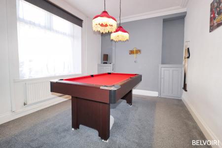 3 bedroom Terraced House for sale in Queen Street, Pontypridd, CF37