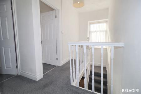 3 bedroom Terraced House for sale in Queen Street, Pontypridd, CF37