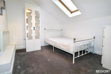 2 bedroom Flat for sale in Broadway, Roath, Cardiff, CF24