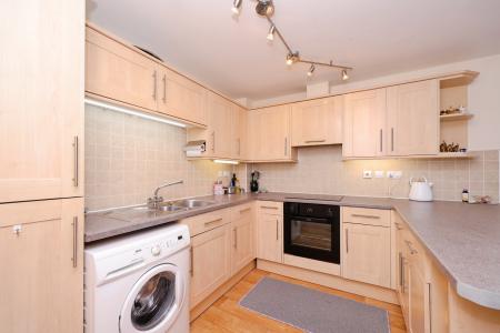 2 bedroom Apartment for sale in Willow Place, Parkland Village, Carlisle, CA1