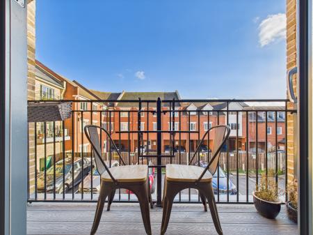 2 bedroom Flat for sale in Railway Street, City Centre, Chelmsford, Essex, CM1