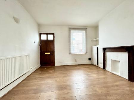 2 bedroom Terraced House to let in Brunswick Street, Cheltenham, GL50