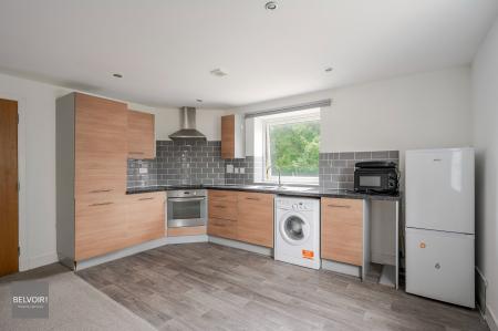 2 bedroom Flat for sale in De Grey Road, Highwoods, Colchester, CO4