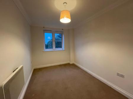 2 bedroom Flat to let in Vicarage Court, Shrub End Road, Colchester, CO3