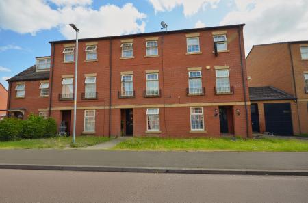 4 bedroom Terraced House for sale in Frith Close, Great Oakley, Corby, NN18