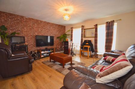 4 bedroom Terraced House for sale in Frith Close, Great Oakley, Corby, NN18