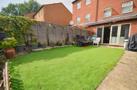 4 bedroom Terraced House for sale in Frith Close, Great Oakley, Corby, NN18