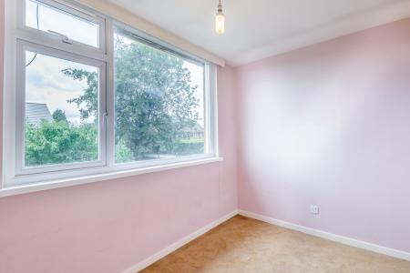 4 bedroom Semi-detached house for sale in Elm Tree Gardens, Devizes, SN10