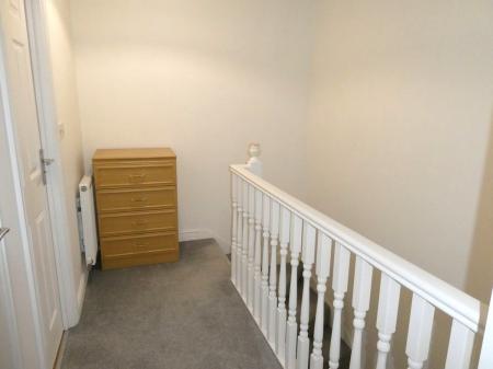 1 bedroom Semi-detached house to let in Twigg Crescent, Armthorpe, DN3