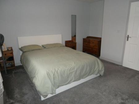 1 bedroom Semi-detached house to let in Twigg Crescent, Armthorpe, DN3