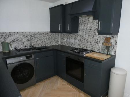 1 bedroom Semi-detached house to let in Twigg Crescent, Armthorpe, DN3