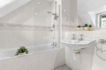 4 bedroom Flat for sale in Ramsay Garden, Old Town, Edinburgh, EH1