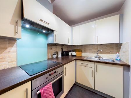 2 bedroom Flat to let in Gorgie Road, Gorgie, Edinburgh, EH11