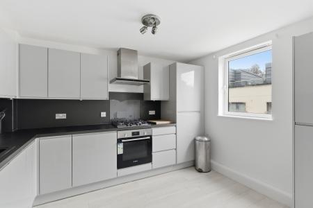 2 bedroom Flat for sale in Old Tolbooth Wynd, Edinburgh, EH8
