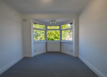 3 bedroom End of terrace house for sale in Forest Road, Enfield, London, EN3