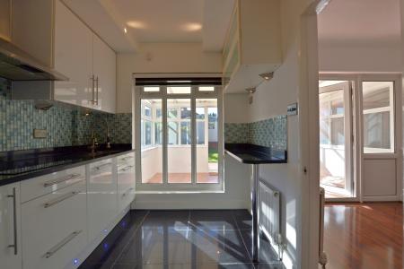 3 bedroom End of terrace house for sale in Forest Road, Enfield, London, EN3