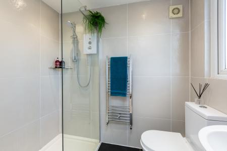 4 bedroom Terraced House for sale in Lyndhurst Road, London, N22