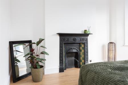 4 bedroom Terraced House for sale in Lyndhurst Road, London, N22