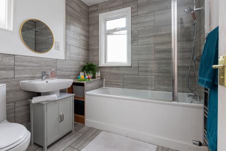 3 bedroom Semi-detached house for sale in Ridge Crest, Enfield, London, EN2