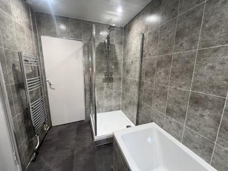 3 bedroom Detached house to let in Burnhead Road, Larbert, FK5