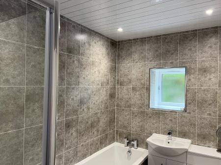 3 bedroom Detached house to let in Burnhead Road, Larbert, FK5