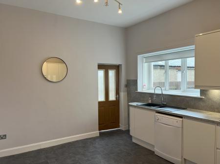 3 bedroom Detached house to let in Burnhead Road, Larbert, FK5