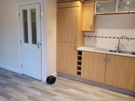 4 bedroom Town house to let in Stevenson Avenue, Polmont, FK2