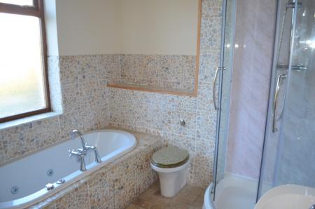 3 bedroom Semi-detached house to let in Burnhead Road, Larbert, FK5