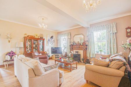 4 bedroom Village House for sale in School Lane, Whitminster, Gloucester, GL2