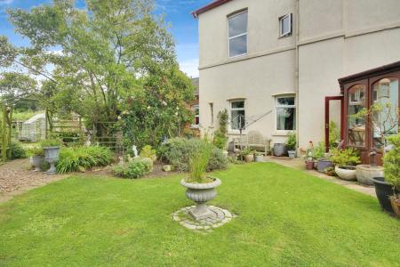 4 bedroom Village House for sale in School Lane, Whitminster, Gloucester, GL2